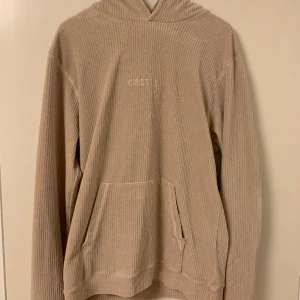 Ciszere Hoodie - Hoodie från Ciszere, använd men i bra skick.