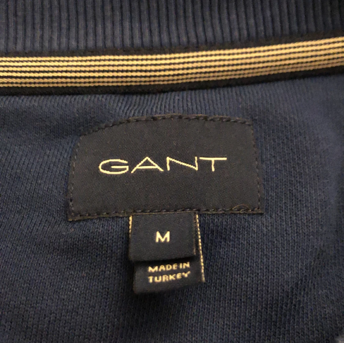 Gant Hoodie i bra skick använd några gånger, Storlek M. Kan diskutera priset!  - 90