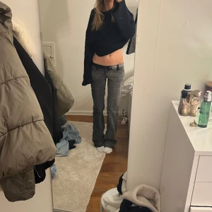 jeans  - så coola! säljer för de är försmå 