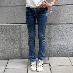 Ltb jeans,  modell Valerie Säljer för att de är för korta  
