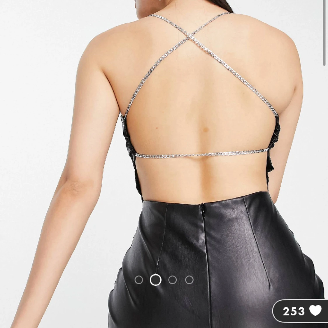 Skinnklänning öppen rygg - 90