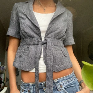 Så najs väst/kofta - Säljer min så så fina väst/kofta❤️