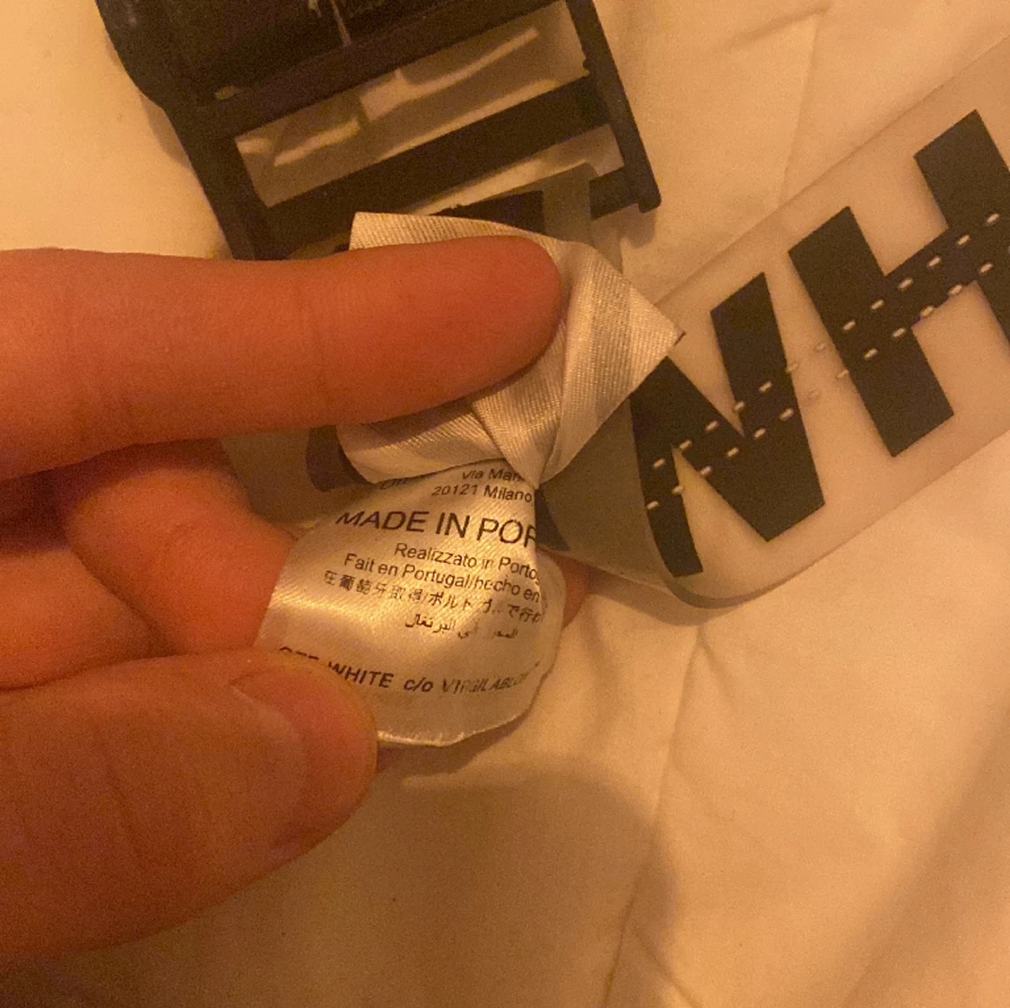 Genomskinligt off white bälte - 91