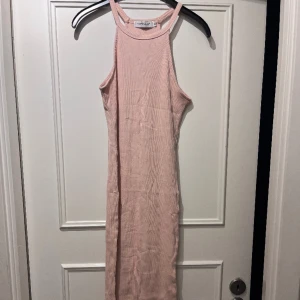 Långklänning  - Klänning strl 38, passar xs-s