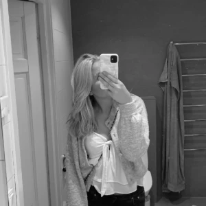 Vit söt topp❤️ - Super söt vitt top💗