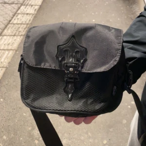 Trapstar väska - Mycket bra skick inget fel på den inga hål elel något 