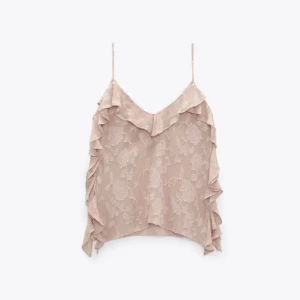 Söt topp - Säljer denna fina toppen från Zara då den tyvärr var för stor för mig💕. Är i nyskick 