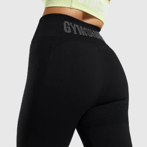 Gymshark shorts - Superfina svarta shorts från gymshark, aldrig använda med prislapp kvar💕💕 Skriv för egna bilder!