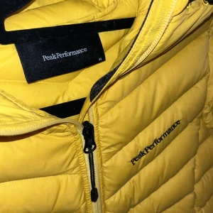 Peak performance jacka - Jacka från peak performance. I nyskick. Nypris: 2199kr. 