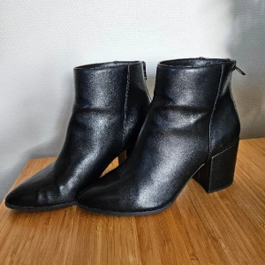 Stövletter  - Call it spring stövletter, str 38 