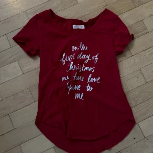 T-shirt med jultryck - T-shirt med jultryck