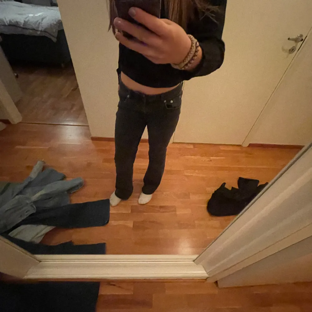 Jätte snygga🤩Storlek M men passar S.. Jeans & Byxor.