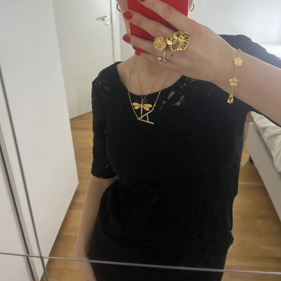 Svart spetströja  - 90