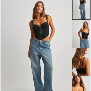 Korsett - Helt ny i orginalförpackning, säljer pga den va för liten.💕