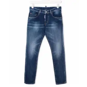 Snygga jeans från dsquared2 köpta på miinto för nått år sen. Kvitto finns, skick 9/10. Italiensk storlek men ca 176/S Passar mellan 170-180