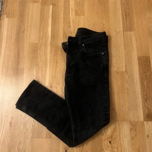 Nudie jeans  - Nudie slim jeans Lean Dean 31/32. Sitte är lite smalare än grim tim 