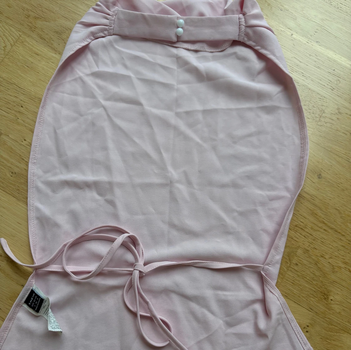 Ljusrosa omlott halterneck topp - 1