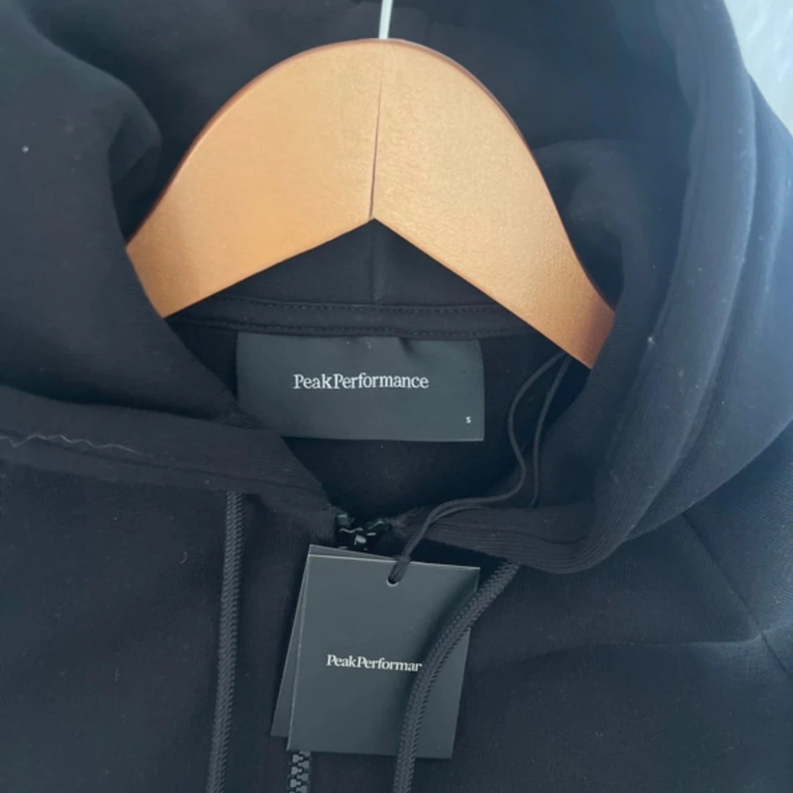 Peak performance hoodie - 90