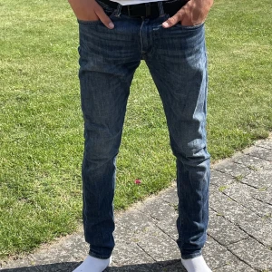 Ralph lauren jeans - Feta slim ralph lauren jeans | skick 8/10 | storlek w 32 | sitter slim | ny pris: 1600kr | mitt pris 499kr| pris kan diskuteras| hör av er vid några funderingar😊