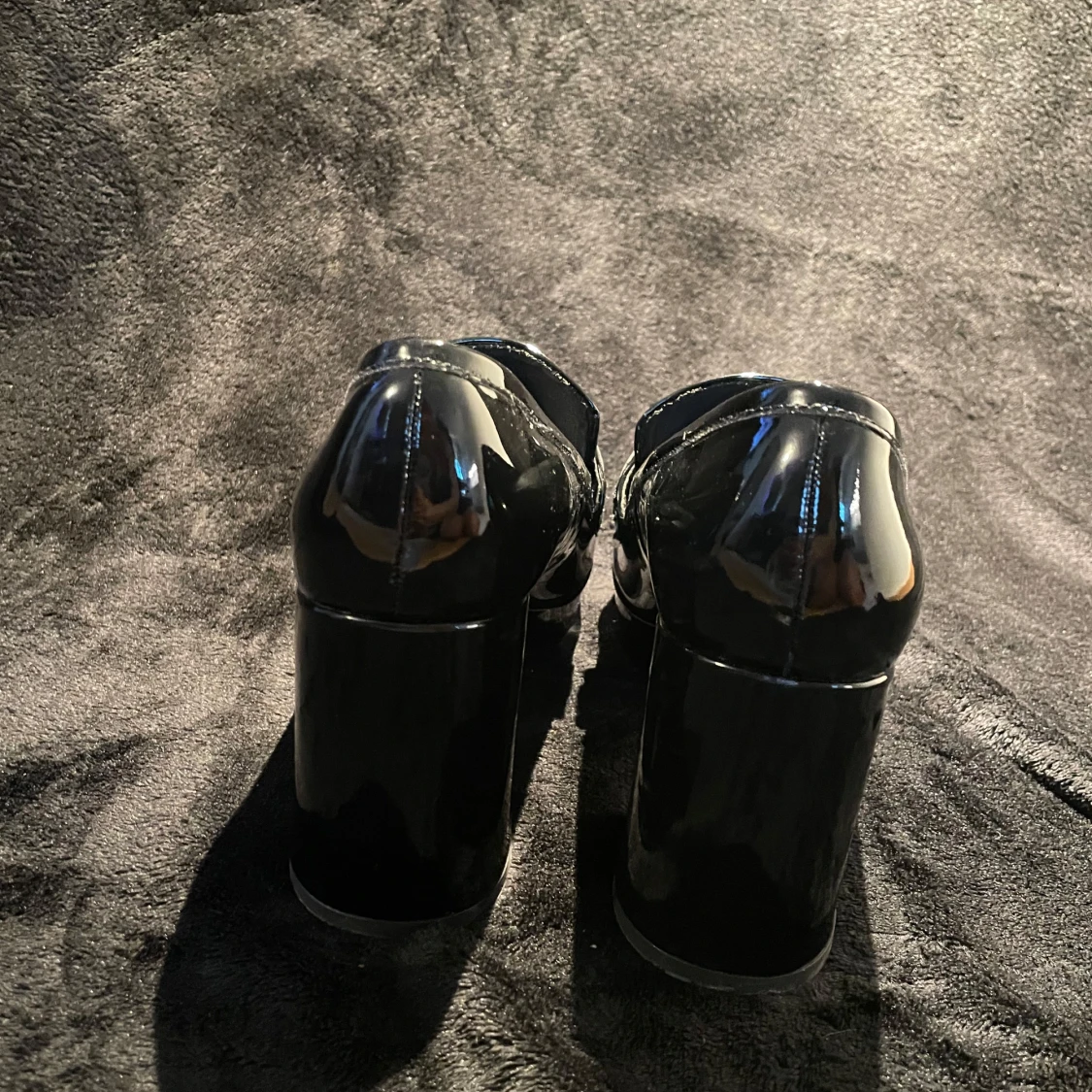 Svarta platåloafers med klack från H&M - 2