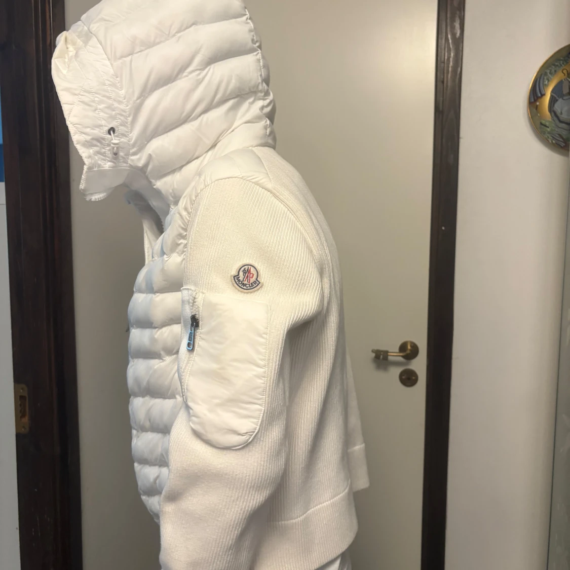 Vit Moncler pufferjacka med huva - 3