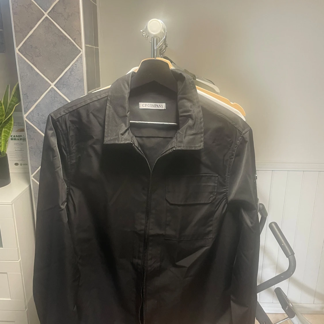 Svart overshirt från C.P. Company