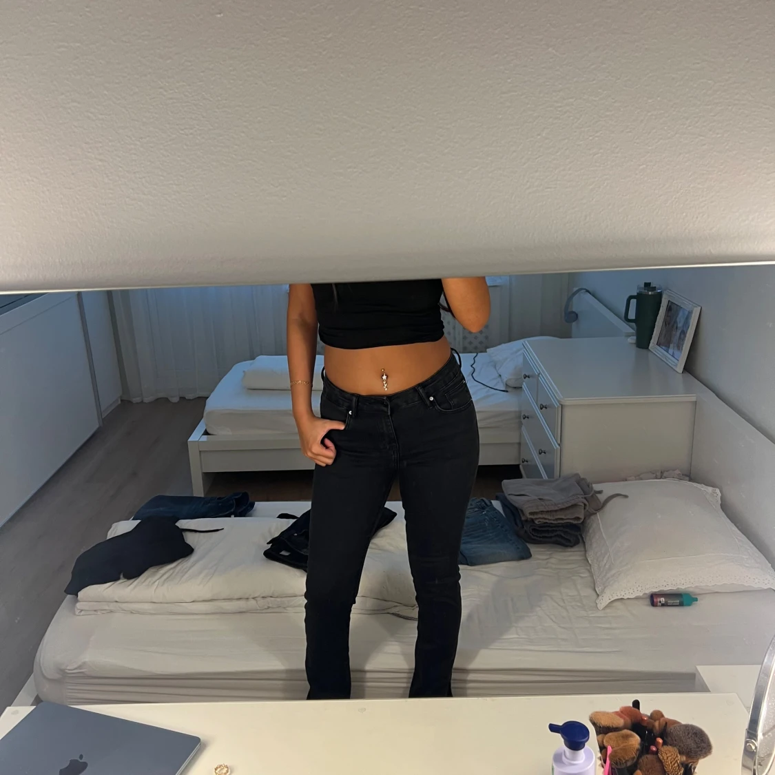 Svarta bootcut jeans - 1