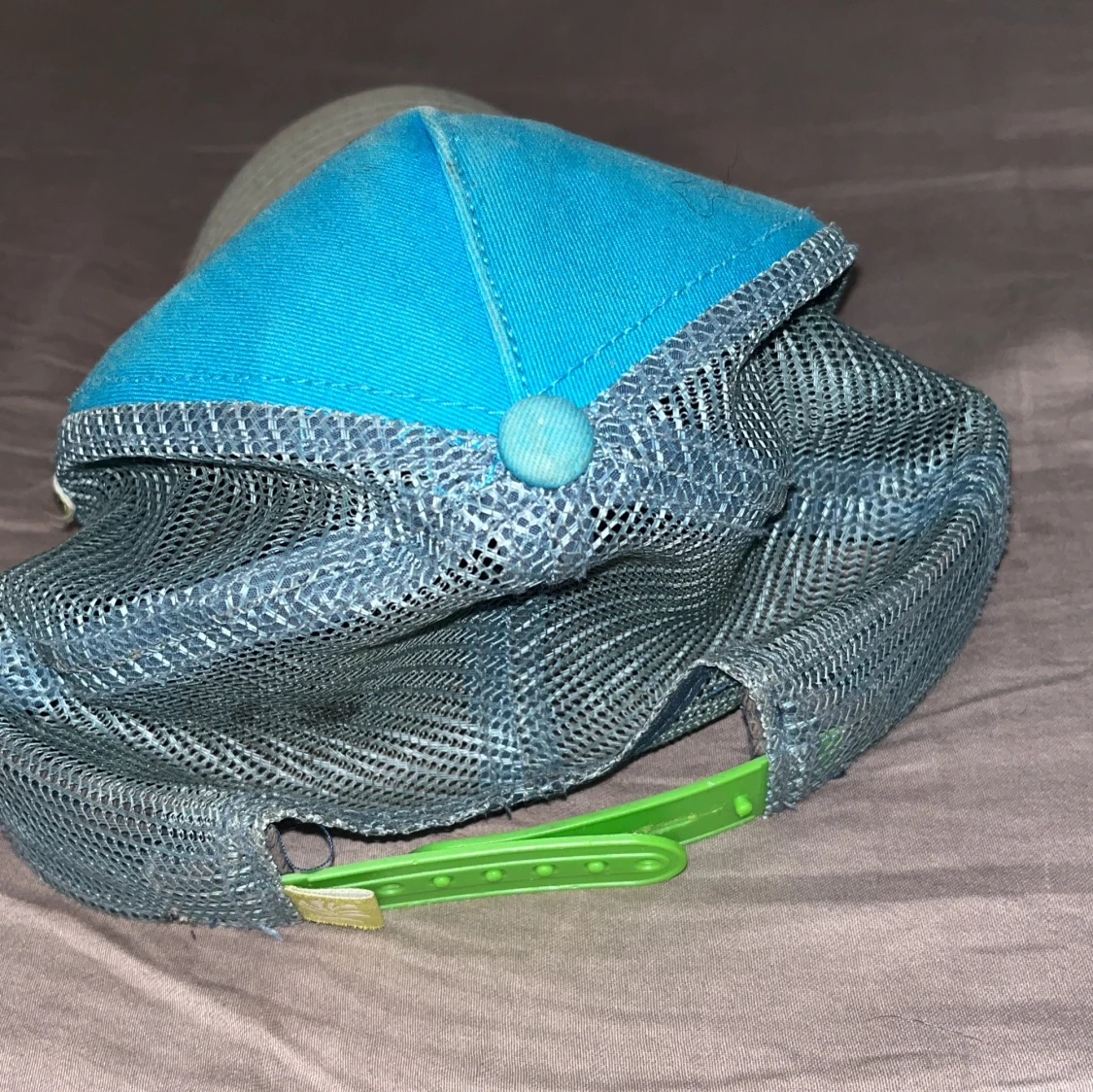 Turkos Coastal keps med mesh och patch - 1