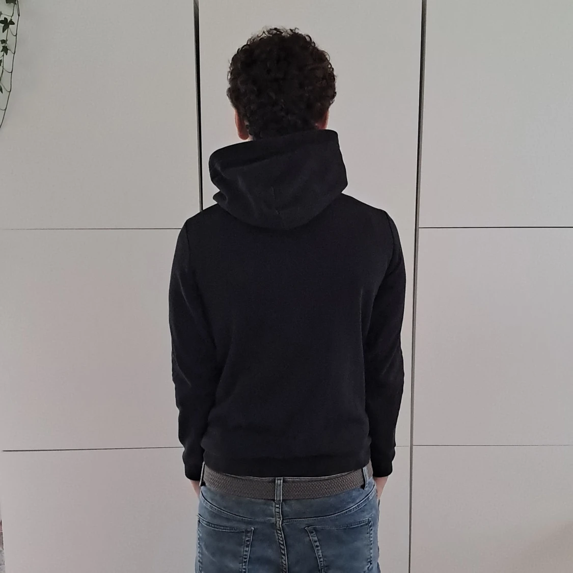 Svart hoodie från Sail racing - 3