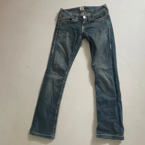 True Religion jeans  - Fina true religion jeans i stl 26, frågor? Skriv till mig!