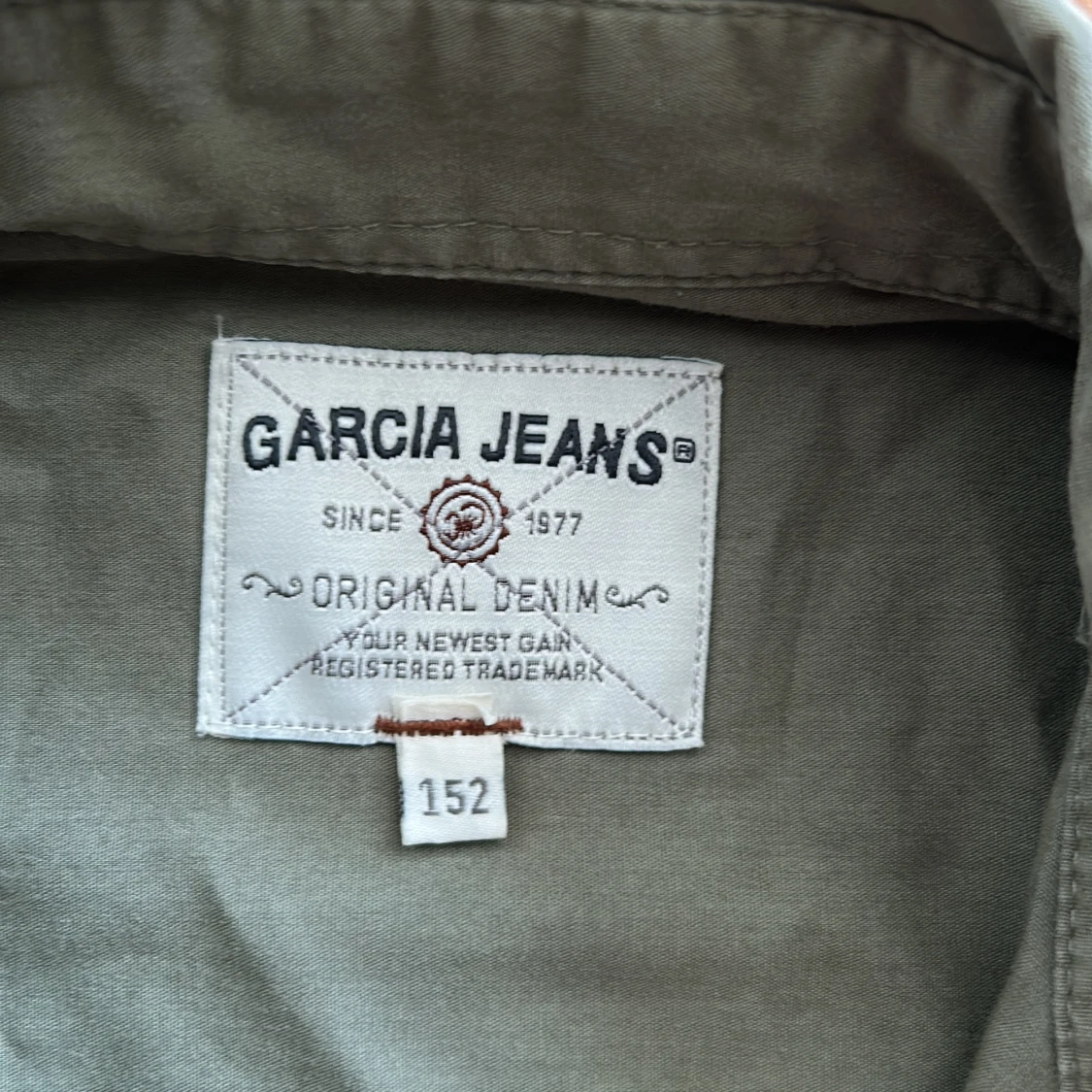 Barn - Grön skjorta med tryck från Garcia Jeans - 1