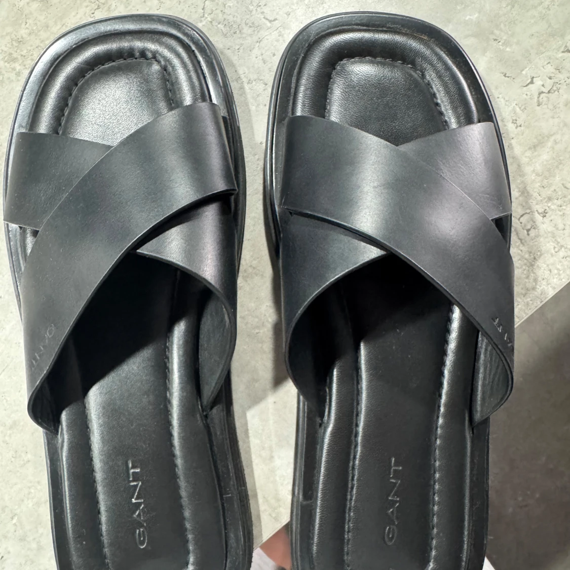 Svarta sandaler i skinn från Gant