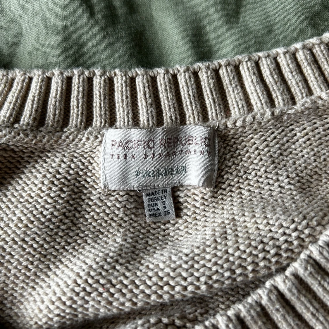 Stickad väst från Pull&Bear - 2