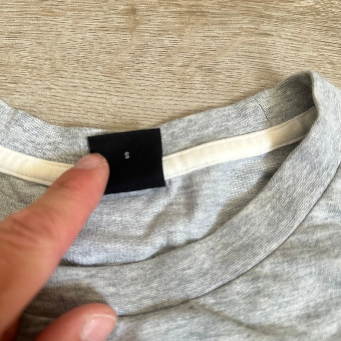 Grå sweatshirt från Hugo Boss S - 3