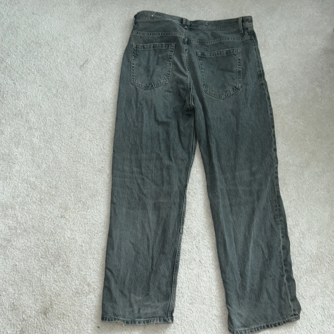 Grå raka jeans från Zara - 2