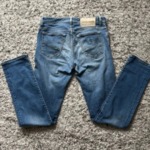  Jacob Cohën Bard W31 - W31, model BARD, avgör själv vilket skick med bilderna, kom dm vid frågor