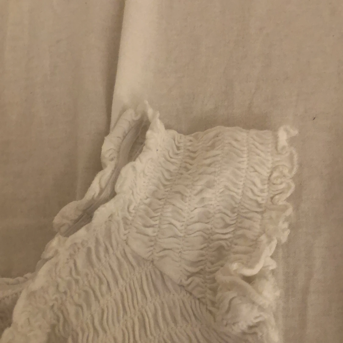 Vit smockad croppad topp H&M Divided XS - 3