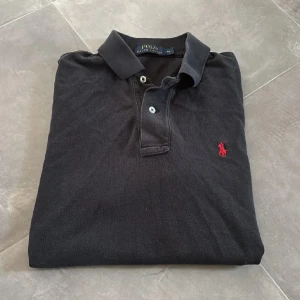 Ralph Lauren pike GE PRISFÖRSLAG  - Skick: 9/10 | Storlek: XS | Passar perfekt för dig som är 170-175 | Nypris: 1500 | Mitt pris: Ge prisförslag | Hör av er vid frågor. 