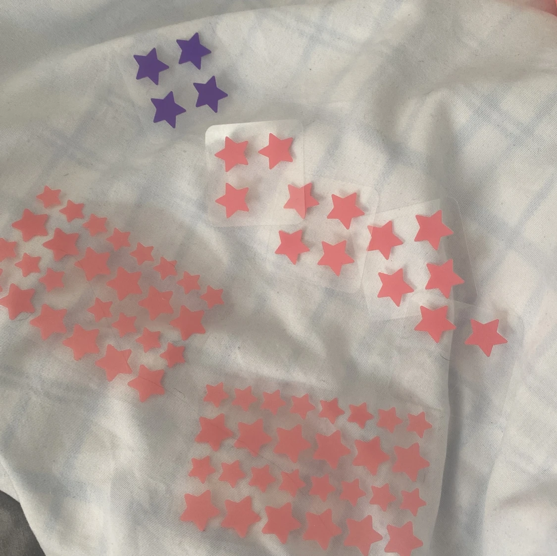 Rosa stjärnformade akneplåster från Pure & Care - 2