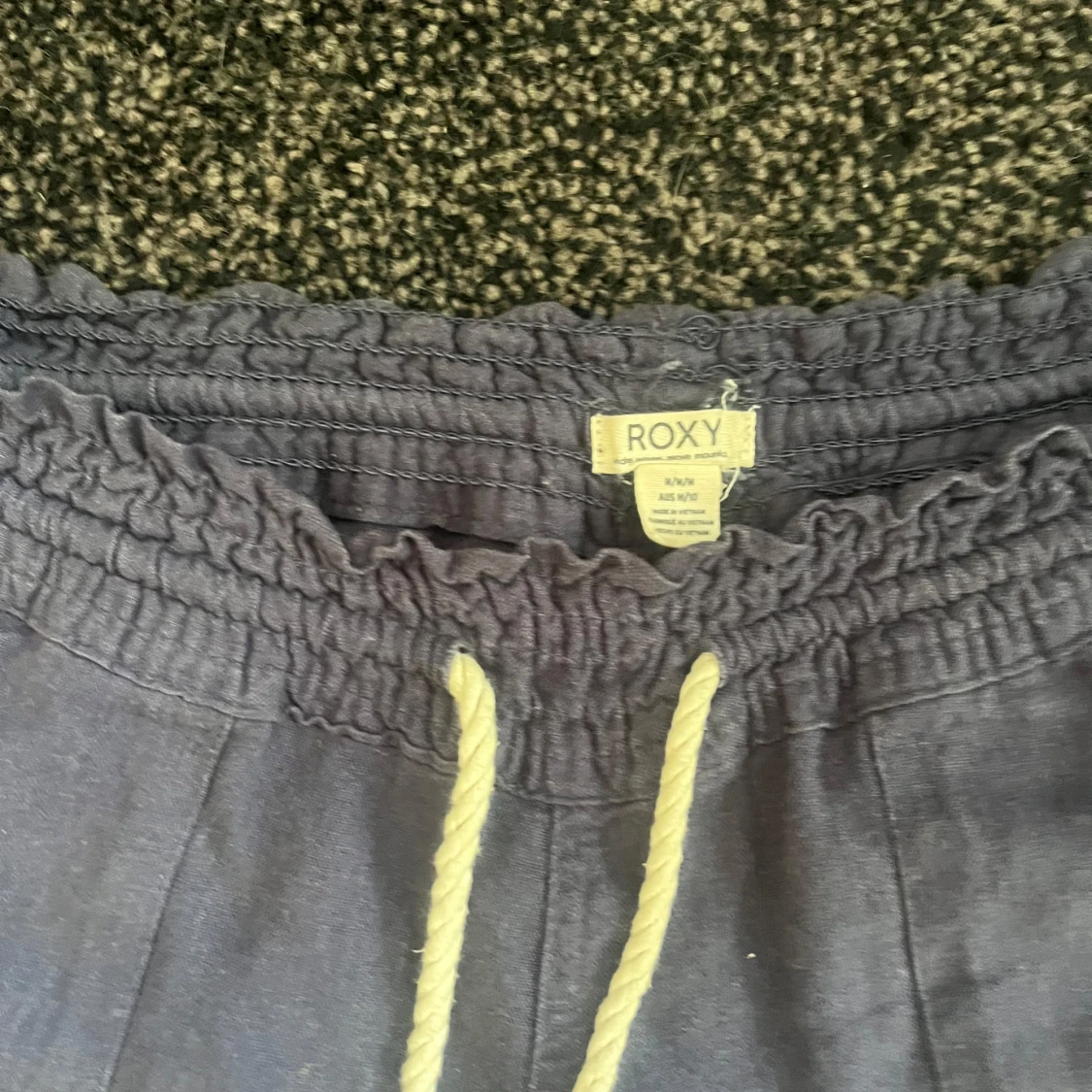 Blå linnebyxor från Roxy med dragsko - 1