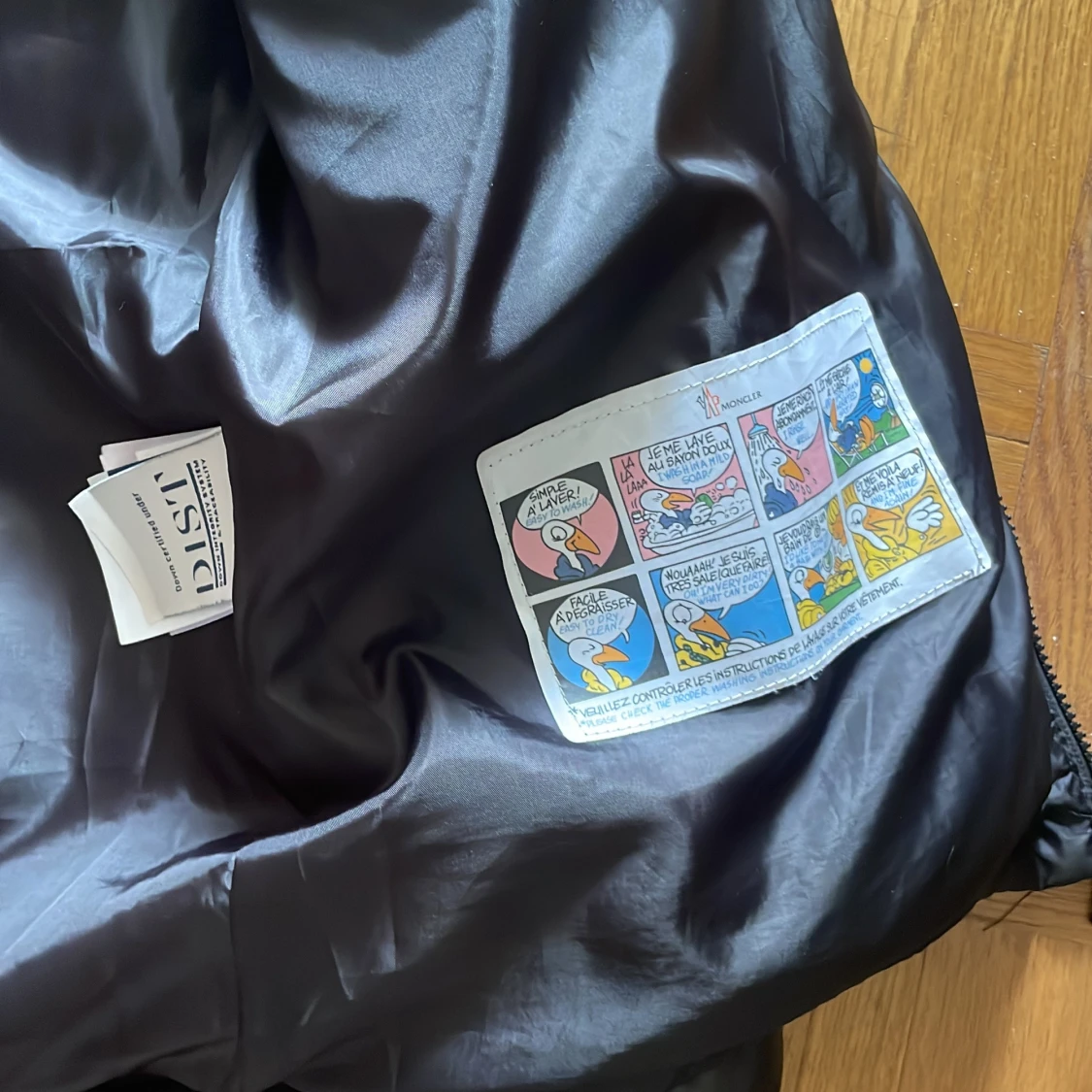 Svart dunjacka från Moncler - 1