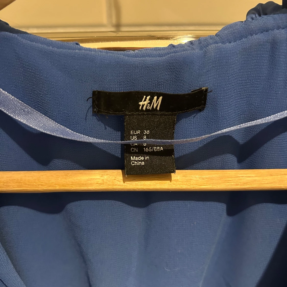 Blå volangtopp från H&M - 4