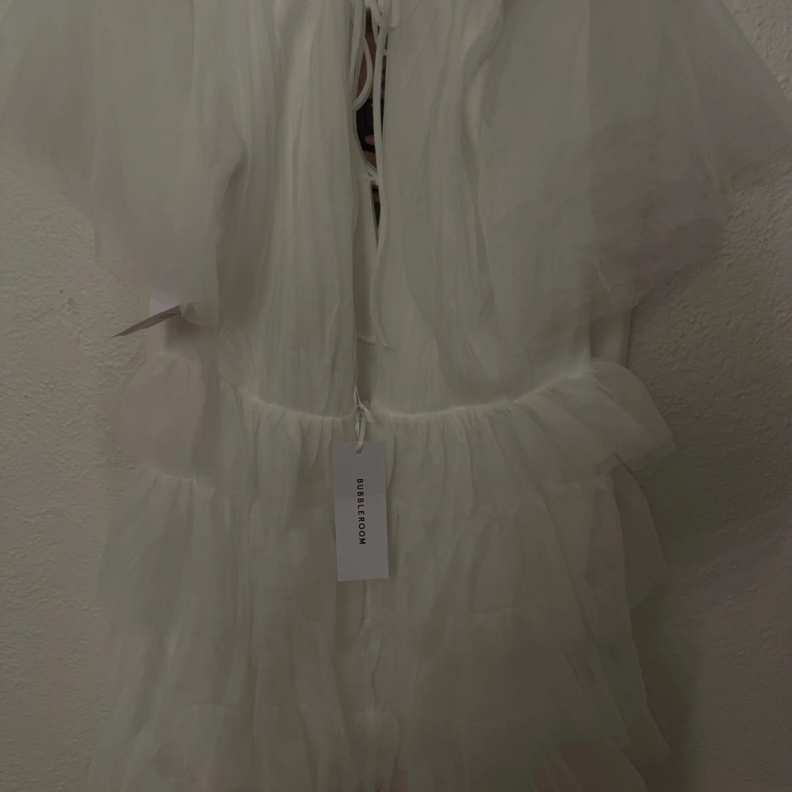 Vit volangklänning - 1