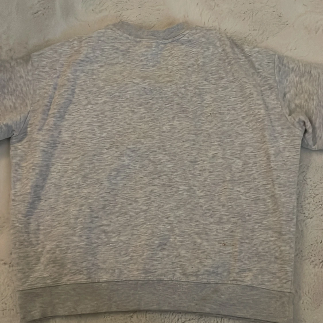 Grå sweatshirt med tryck från H&M - 3