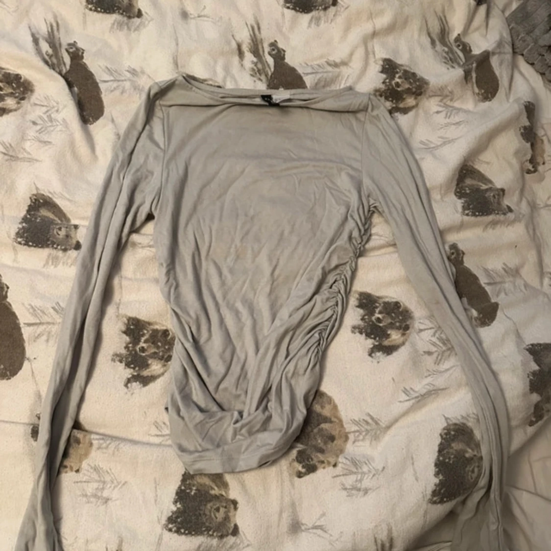 Ljusgrå långärmad topp från H&M Divided