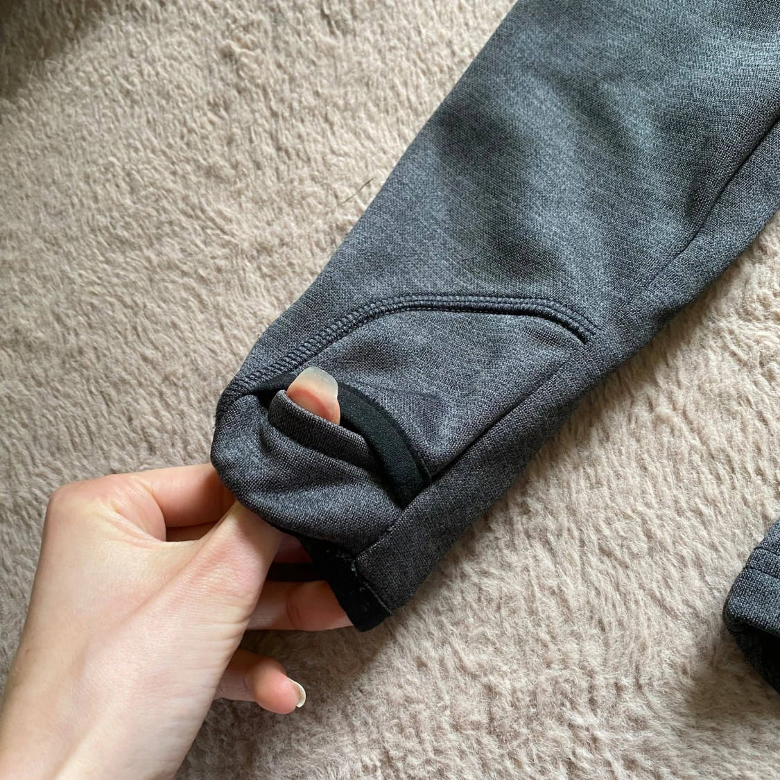 Mörkgrå träningströja - 3