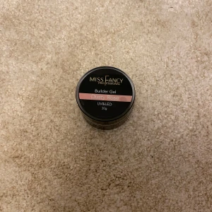 Dusty Rose gelé - Gelé från missfancy i färgen dusty rose😊