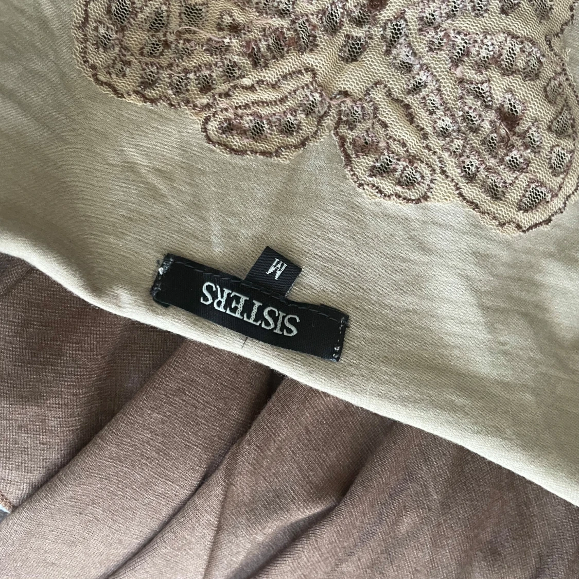 Beige och brun asymmetrisk topp Sisters - 2