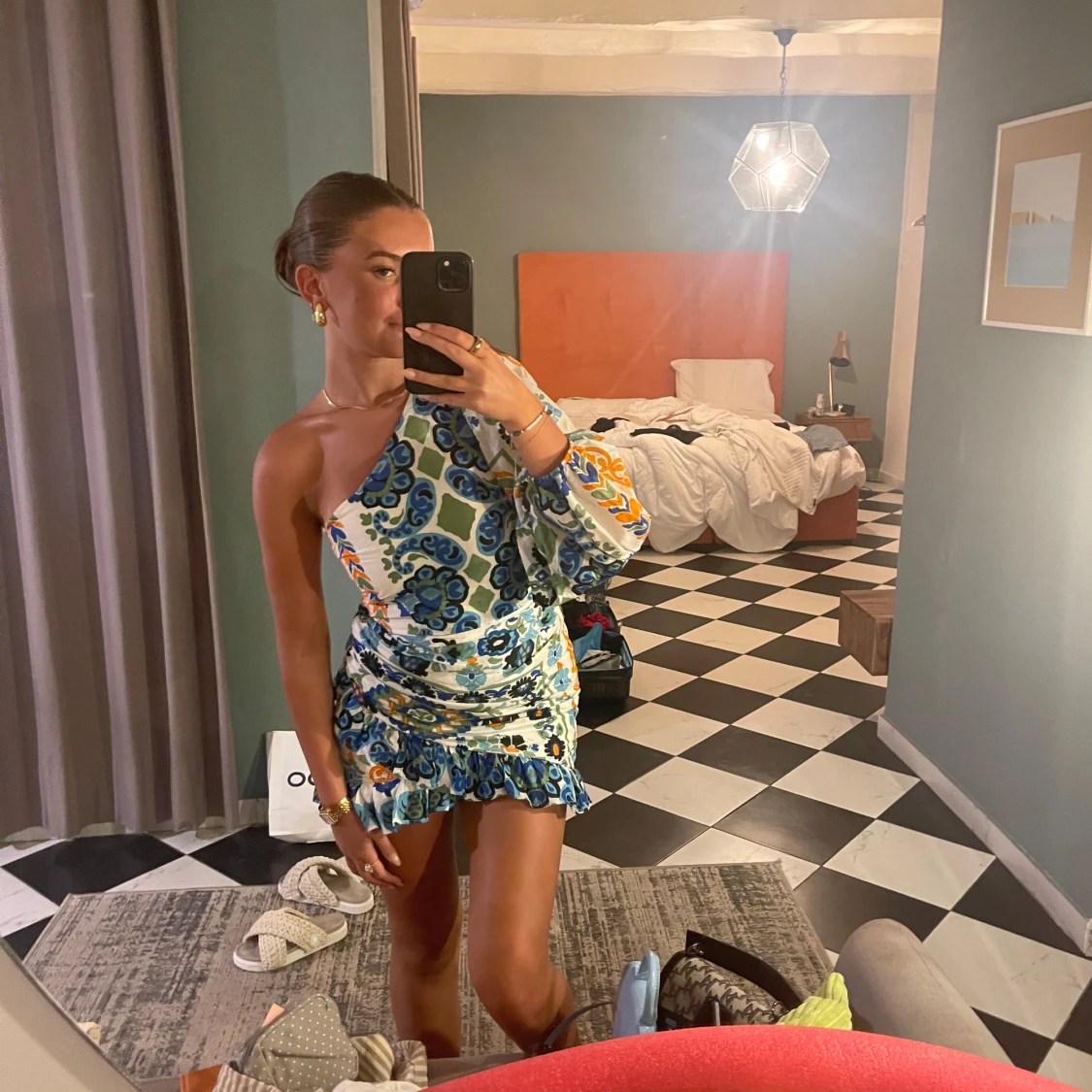 Blommig one shoulder kortklänning - 3