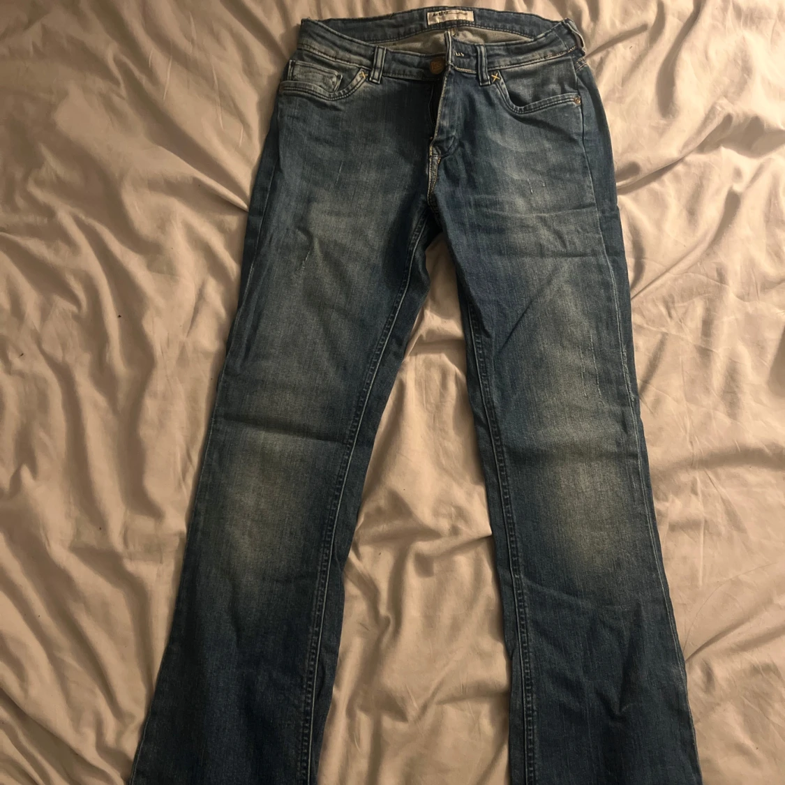 Blå bootcut jeans från Lee